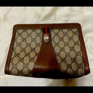 Vintage Gucci clutch bag